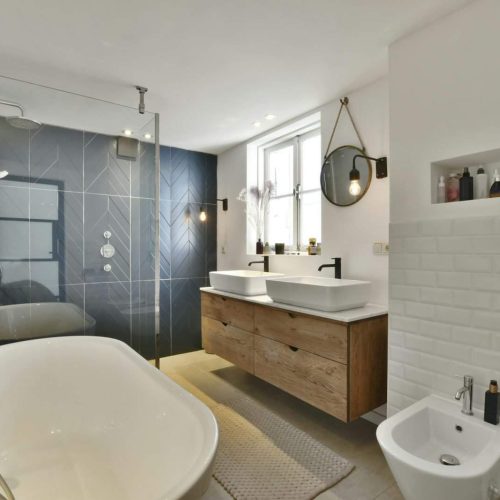 Elegant bathroom design