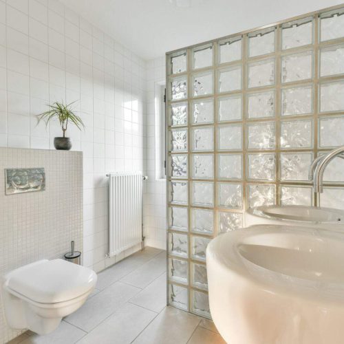Stylish bathroom design