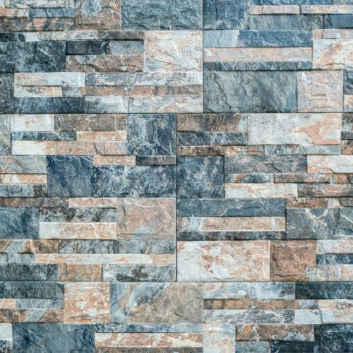 Wall made of small stone tiles